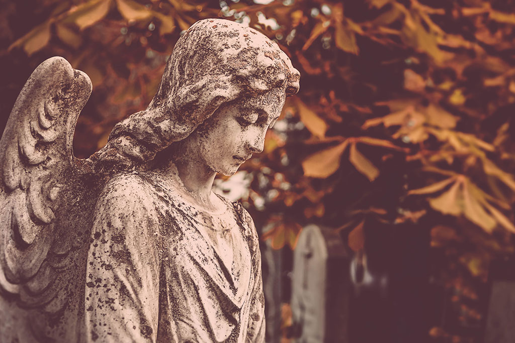 mourning statue