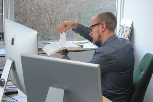 Making of NIV Comfort Print